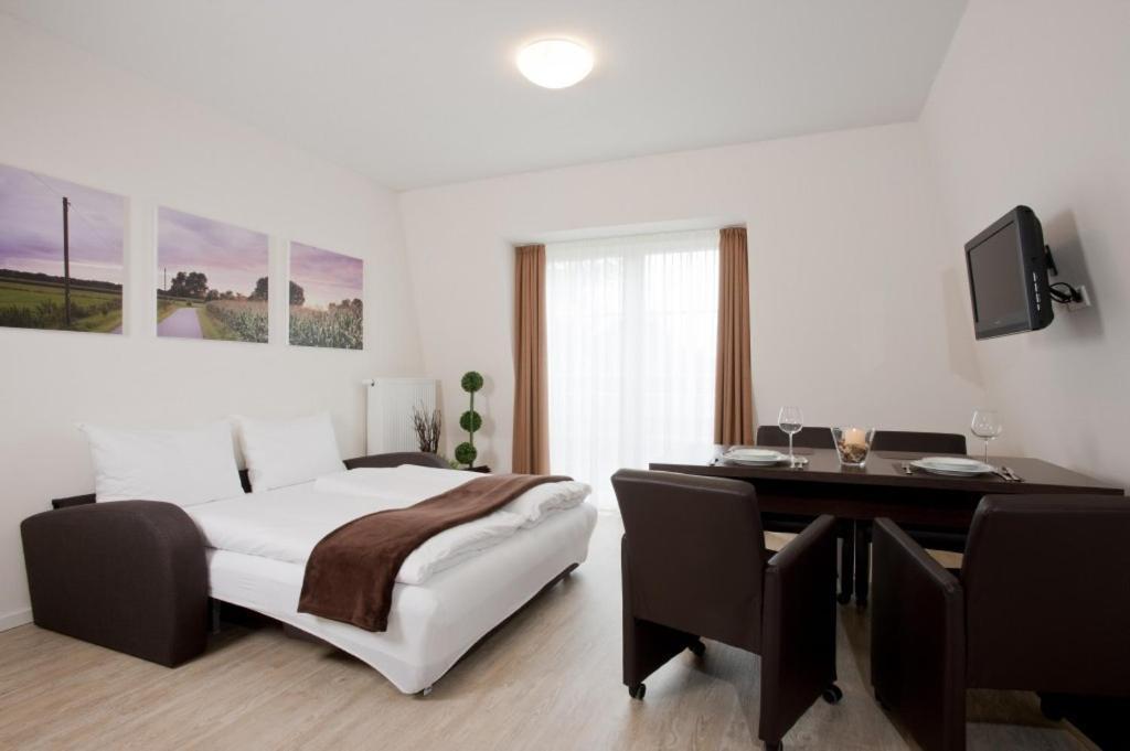 Hotel Meiners Hatten Buitenkant foto